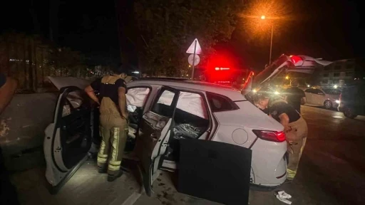 Kırmızı ışık ihlali ortalığı savaş alanına çevirdi: 2’si ağır 8 yaralı
