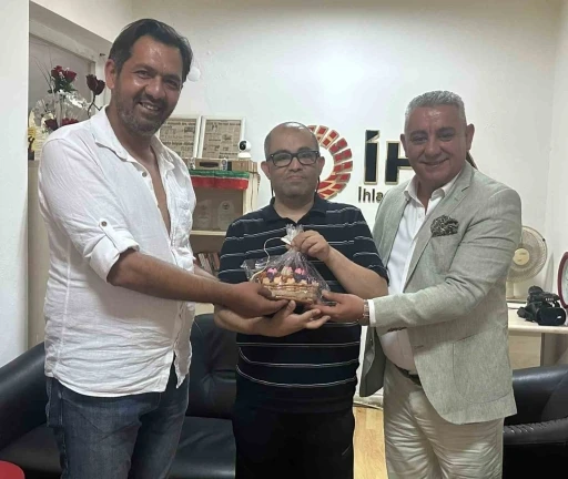 Kırşehir Beyazay Derneği&rsquo;nden gazetecilere ziyareti
