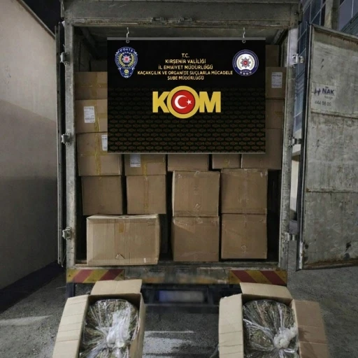 Kırşehir&rsquo;de 1 ton kıyılmış ka&ccedil;ak t&uuml;t&uuml;n ele ge&ccedil;irildi
