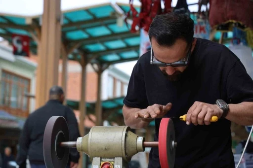 Kırşehir&rsquo;de bı&ccedil;ak bileyicilerinde bayram mesaisi
