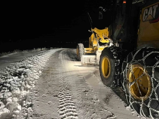 Kırşehir&rsquo;de kapanan yollar a&ccedil;ıldı
