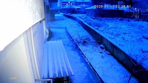 Kırşehir&rsquo;de kar yağışı &ouml;ncesinde g&ouml;ky&uuml;z&uuml; aydınlandı
