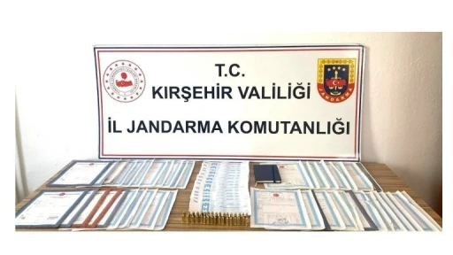 Kırşehir&rsquo;de tefecilik operasyonu: 3 ş&uuml;pheli hakkında işlem başlatıldı
