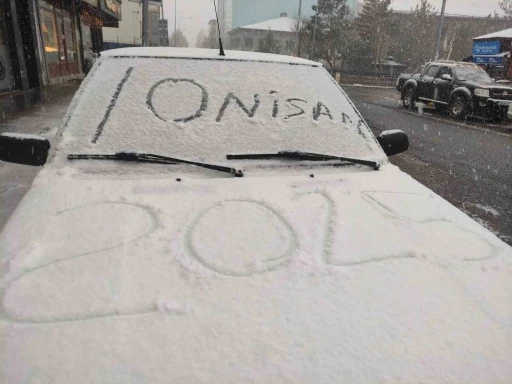 Kış geri geldi, Ardahan beyaza büründü
