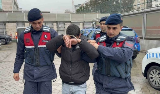Kız arkadaşına cinsel istismar iddiasıyla g&ouml;zaltına alındı
