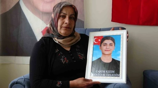Kızı dağa kaçırılan Vanlı anne: &quot;Yüreği yanan annelerin duaları kabul oldu&quot;
