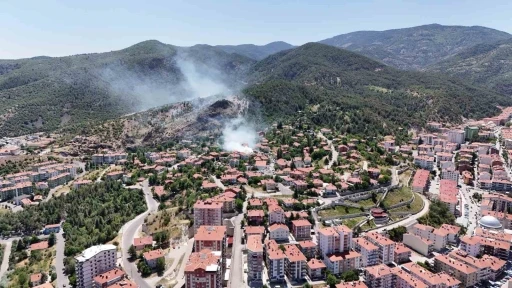 Kızılcahamam’da apartman çatısı yangını
