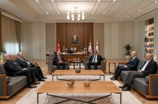 KKTC Cumhurbaşkanı Erh&uuml;rman, TDT Aksakallar Konseyi Başkanı Binali Yıldırım ile g&ouml;r&uuml;şt&uuml;
