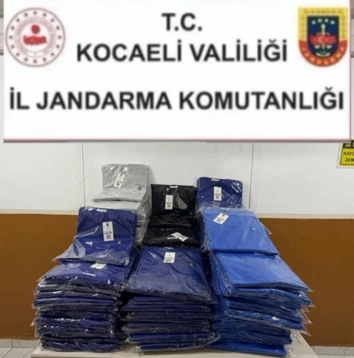 Kocaeli&rsquo;de 3 milyonluk sahte giyim &uuml;r&uuml;n&uuml; ele ge&ccedil;irildi

