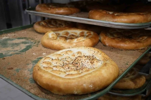 Kocaeli&rsquo;de Halk Ekmek b&uuml;felerinde Ramazan pidesi 20 liradan satılacak
