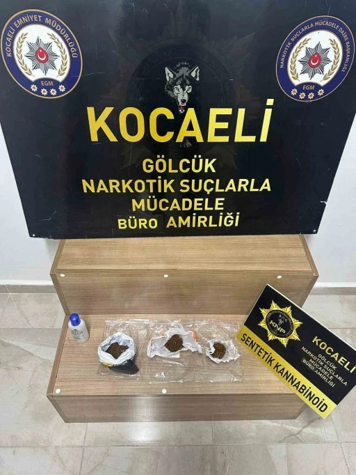 Kocaeli&rsquo;de narkotik baskını: 11 ş&uuml;pheli yakalandı
