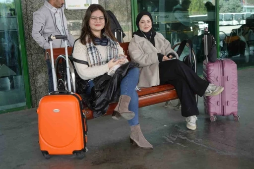 Kocaeli&rsquo;de otogarda bayram yoğunluğu: Mardin&rsquo;e biletler t&uuml;kenme aşamasına geldi
