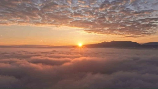 Kocaeli&rsquo;de sis bulutları arasında kartpostallık g&ouml;r&uuml;nt&uuml;ler
