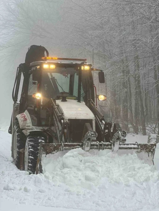 Kocaeli&rsquo;de y&uuml;ksek kesimlerde kesintisiz kış mesaisi başladı
