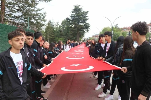 Kocaeli, Sakarya, D&uuml;zce ve Bolu&rsquo;da 19 Mayıs coşkusu
