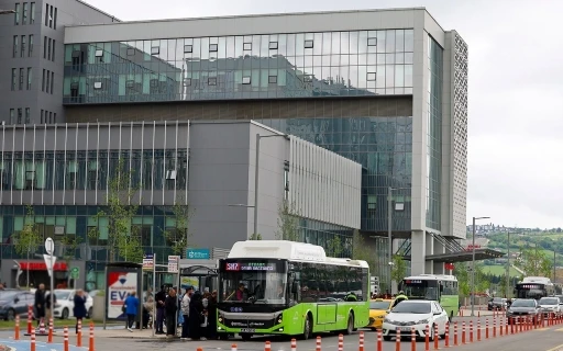 Kocaeli Şehir Hastanesi&rsquo;ne 14 yeni otob&uuml;s hattı

