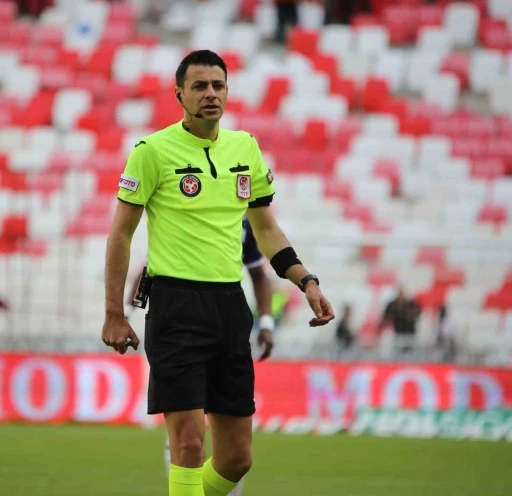 Kocaelispor - Galatasaray maçının VAR’ı Ali Şansalan oldu
