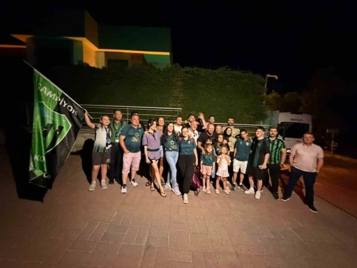 Kocaelispor taraftarlarından kaptanlarına b&uuml;y&uuml;k s&uuml;rpriz
