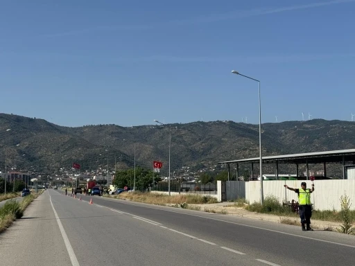 Koçarlı’da jandarmadan huzur denetimi: Araçlar ve şahıslar tek tek sorgulandı
