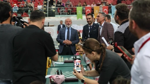 Kocasinan’da Okul Sporları Satranç Turnuvası başladı
