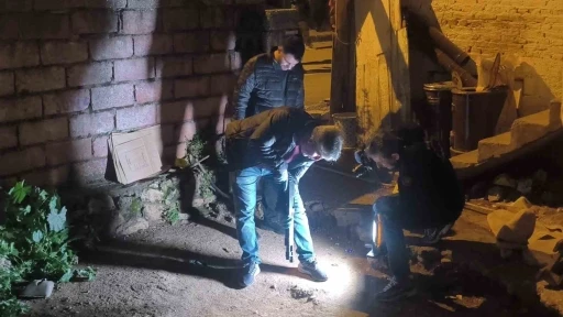 Komşuların tartışması silahlı kavgaya d&ouml;n&uuml;şt&uuml;: 2 yaralı
