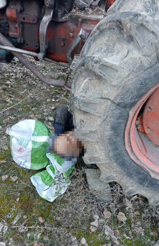 Kontrol etmek istediği trakt&ouml;r&uuml;n&uuml;n altında kalan yaşlı adam yaralandı
