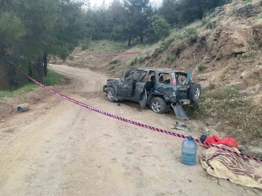 Kontrolden &ccedil;ıkan cip u&ccedil;urumdan yuvarlandı: 1 &ouml;l&uuml; 2 ağır yaralı
