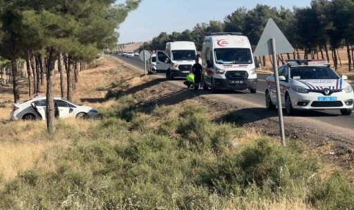 Kontrolden çıkan otomobil şarampole devrildi: 4 yaralı
