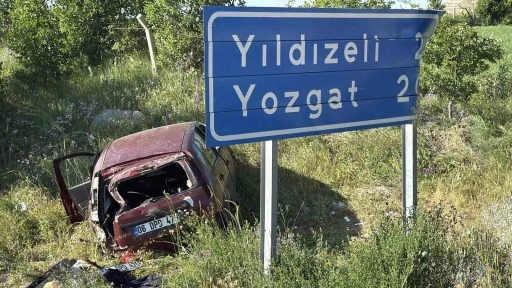 Kontrolden çıkan otomobil şarampole uçtu: 1’i ağır 3 yaralı
