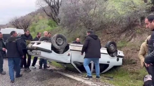 Kontrolden &ccedil;ıkan otomobil takla attı
