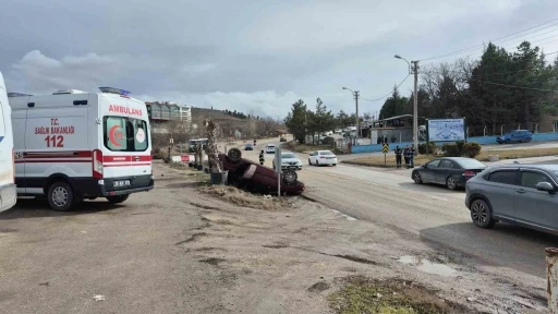Kontrolden &ccedil;ıkan otomobil takla attı
