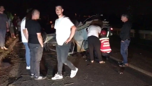 Kontrolden çıkan otomobil ters döndü: 2 yaralı
