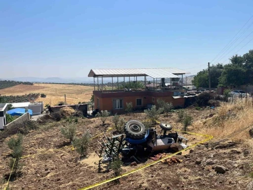 Kontrolden &ccedil;ıkarak devrilen trakt&ouml;r&uuml;n s&uuml;r&uuml;c&uuml;s&uuml; hayatını kaybetti
