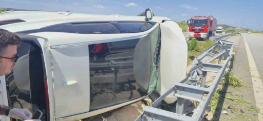 Kontroyden çıkan cip takla attı: 2 yaralı
