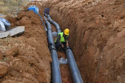 Konya B&uuml;y&uuml;kşehir&rsquo;den 282 kilometre yeni su ve kanalizasyon şebekesi
