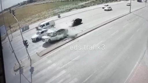 229 KM Hızla &Ouml;ğretmeni Katleden S&uuml;r&uuml;c&uuml;ye 21 Yıl Hapis