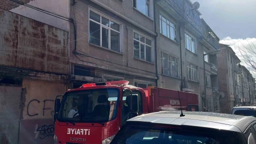 Konya&rsquo;da apartmanda yangın paniği
