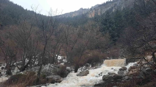 Konya&rsquo;da Aygırdibi kaynağı erken coştu
