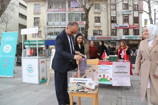 Konya&rsquo;da &ccedil;ocuk evlerine k&uuml;t&uuml;phaneler oluşturuluyor
