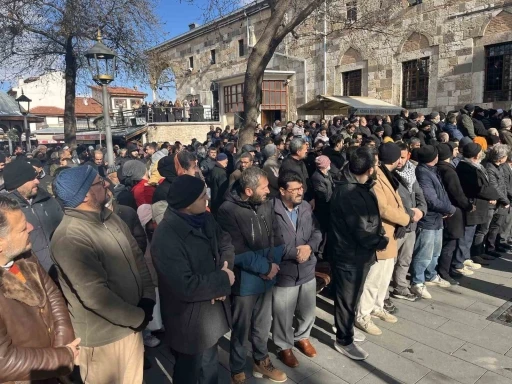 Konya&rsquo;da Ebu Ubeyde ve t&uuml;m şehitler i&ccedil;in gıyabi cenaze namazı kılındı
