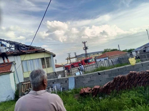 Konya&rsquo;da ev yangını paniğe neden oldu
