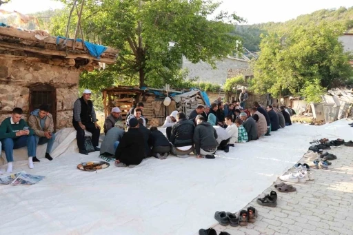 Konya’da mahalleli kurbana ‘Bayram Damı’ ile başlıyor.
