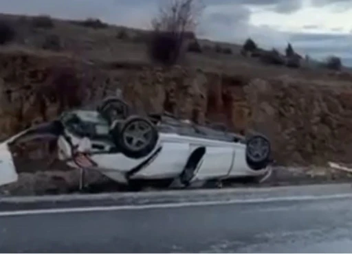 Konya&rsquo;da otomobil devrildi: 4 yaralı
