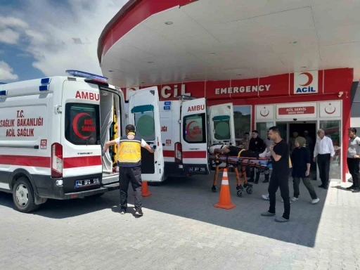 Konya&rsquo;da otomobil takla attı: 4 yaralı
