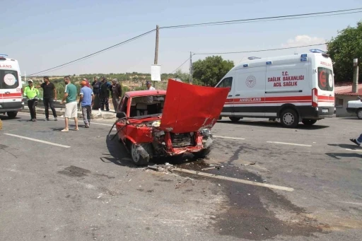 Konya’da otomobiller çarpıştı: 4 yaralı
