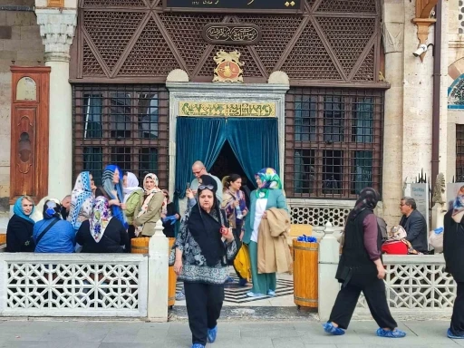 Konya’da Sakal-ı Şerif ziyarete açıldı
