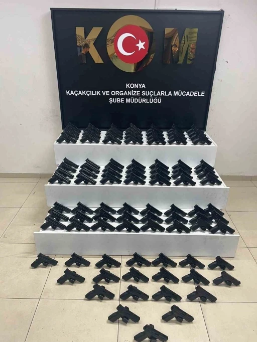 Konya’da silah ve kaçak sigara operasyonu
