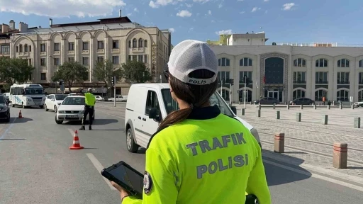 Konya’da trafik ekiplerinden YKS tedbirleri

