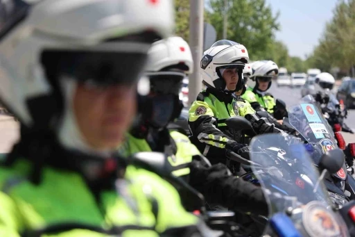 Konya’nın ilk kadın şahin polisleri görevde

