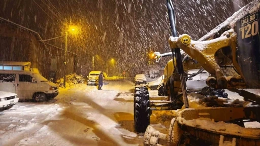 Konya&rsquo;nın kayak merkezi beyaza boyandı
